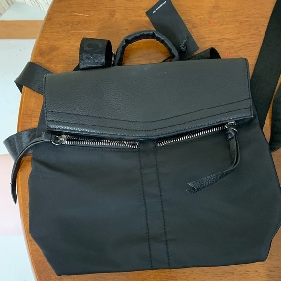 Botkier trigger mini backpack black NEW - Picture 1 of 4